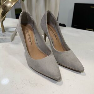 Christian Siriano Grey Suede Heels Size 5.5 Elegant Designer Pumps